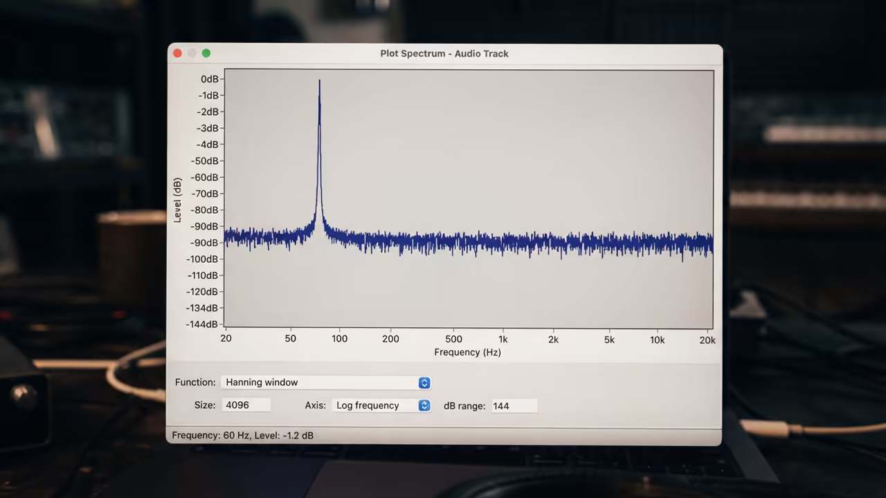 Audacity Plot Spectrum showing 60Hz peak