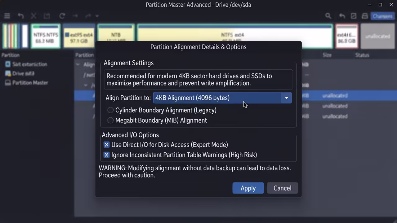 Advanced options menu showing 4KB alignment