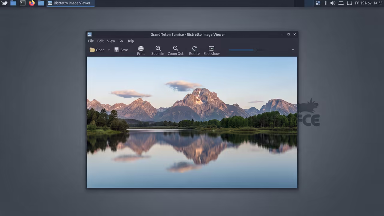 Ristretto main window displaying a high resolution landscape photo